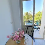 Frida-podwale-balcony-free-parking-wifi