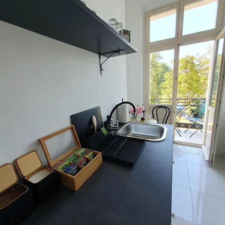 Frida-podwale-balcony-free-parking-wifi דירה