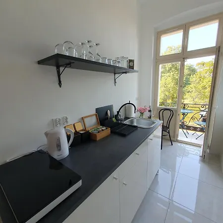 Frida-podwale-balcony-free-parking-wifi * Wrocław